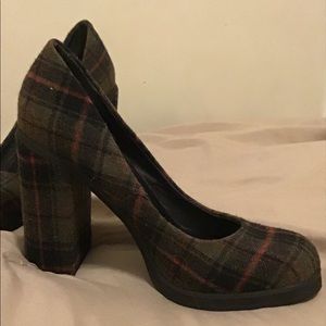 green plaid heel